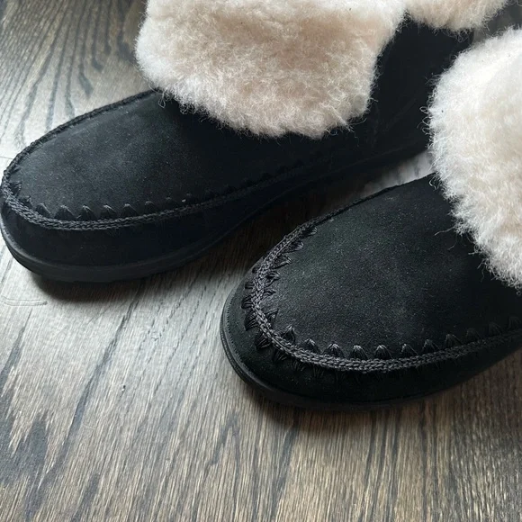 Cozy MukLuk booties size 9.5 - Picture 7 of 8